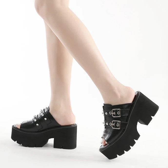Earthbound Buckle Spiked gothic Platform Mule 4