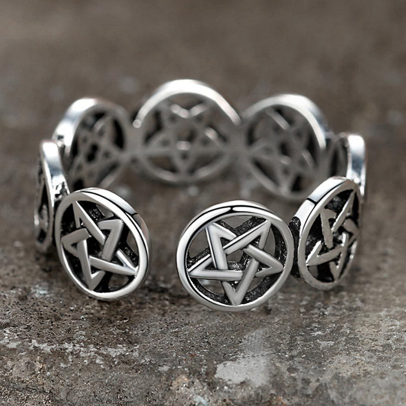 Arianrhod Chained Pentagram Ring