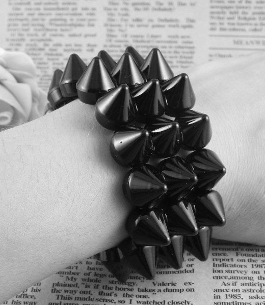 Streetgoth Street Post-apocalyptic mens Matte Black Matte Matt Cuff Bracelet Stud Spiked Spike Silver Rock Metal Industrial Gothic Goth Futuristic Classic