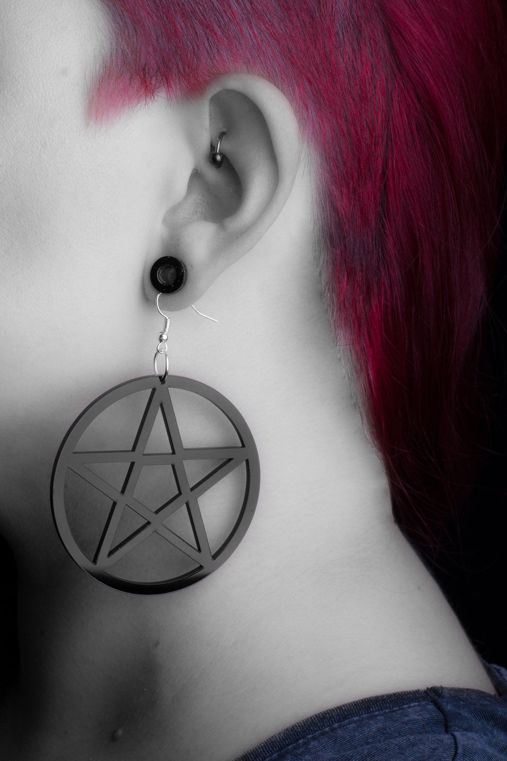 Carman Pentagram Earrings - Witchy Wiccan wicca symbol Strega Plastic Pagan over-size magic Industrial gloss Witch Pentagram Nu-goth Gothic Goth Dangly Black Acrylic