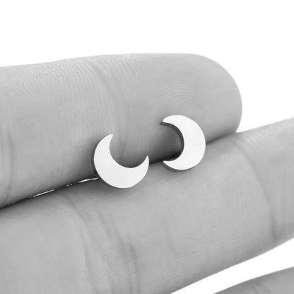 Moon Studs - Silver Simple crescent Moon Stud Piercings Piercing Nu-goth Metal Industrial Grunge Gothic Goth Black Accessory