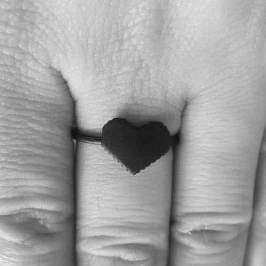 Pixel Heart Ring -geek Grunge Matte Matt Geometric pixel heart Simple Post-apocalyptic Futuristic Industrial Black Matte Black Rock Ring Pentagram Nu-goth Metal Gothic Goth